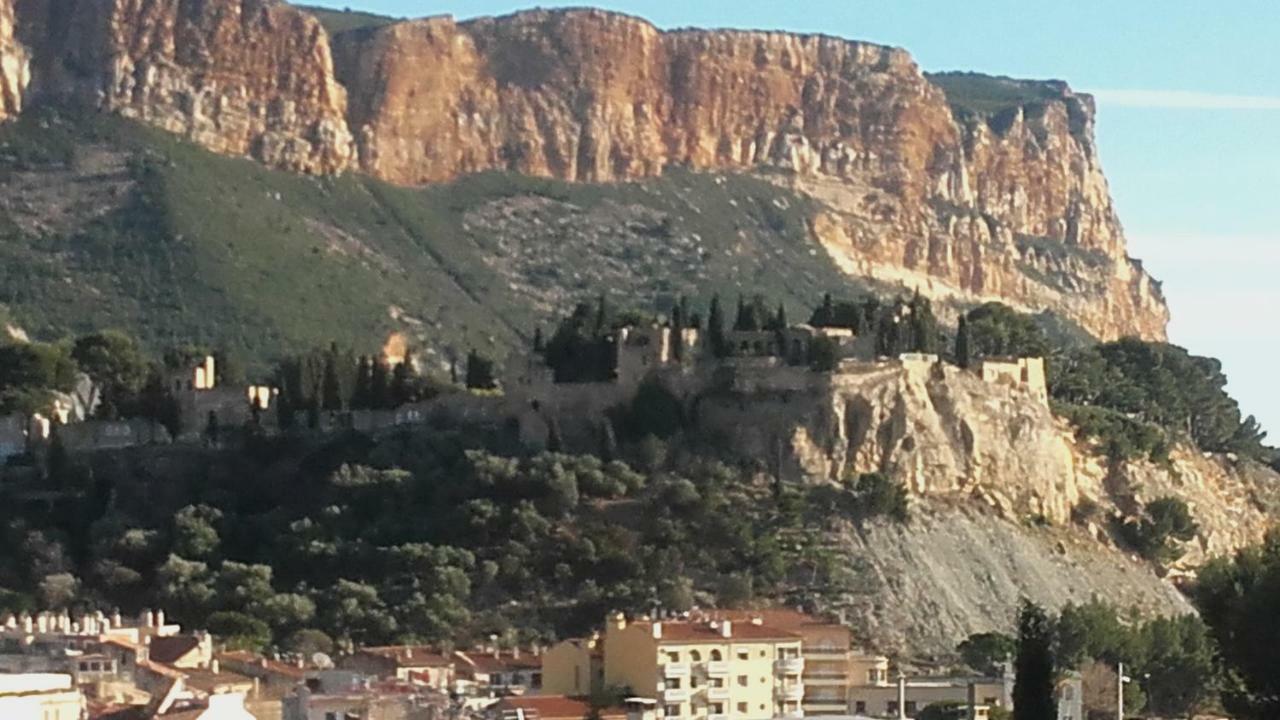 Cassis Centre- Entre Falaise Et Port Apartment Exterior foto